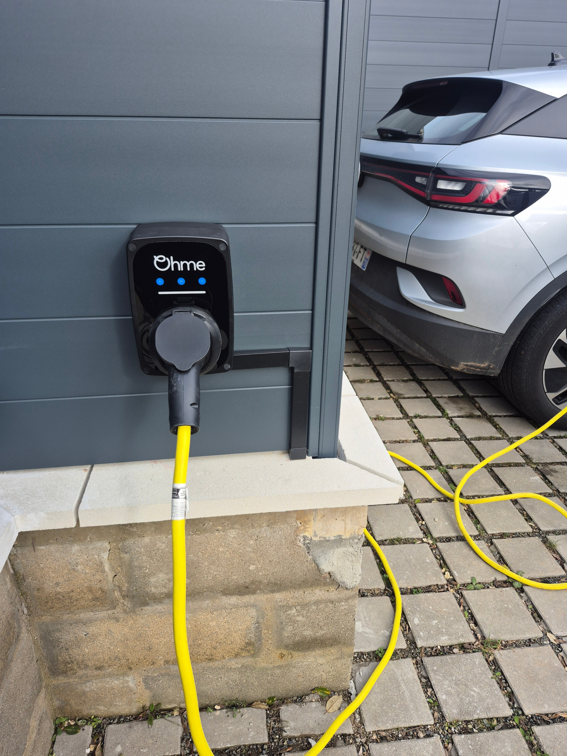Installation borne de recharge